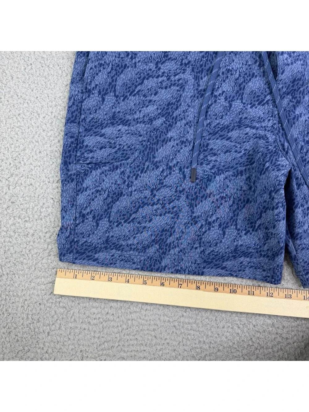 Fabletics Shorts Mens 35 Blue Indigo Swim Trunks Pockets Athletic Beach Light